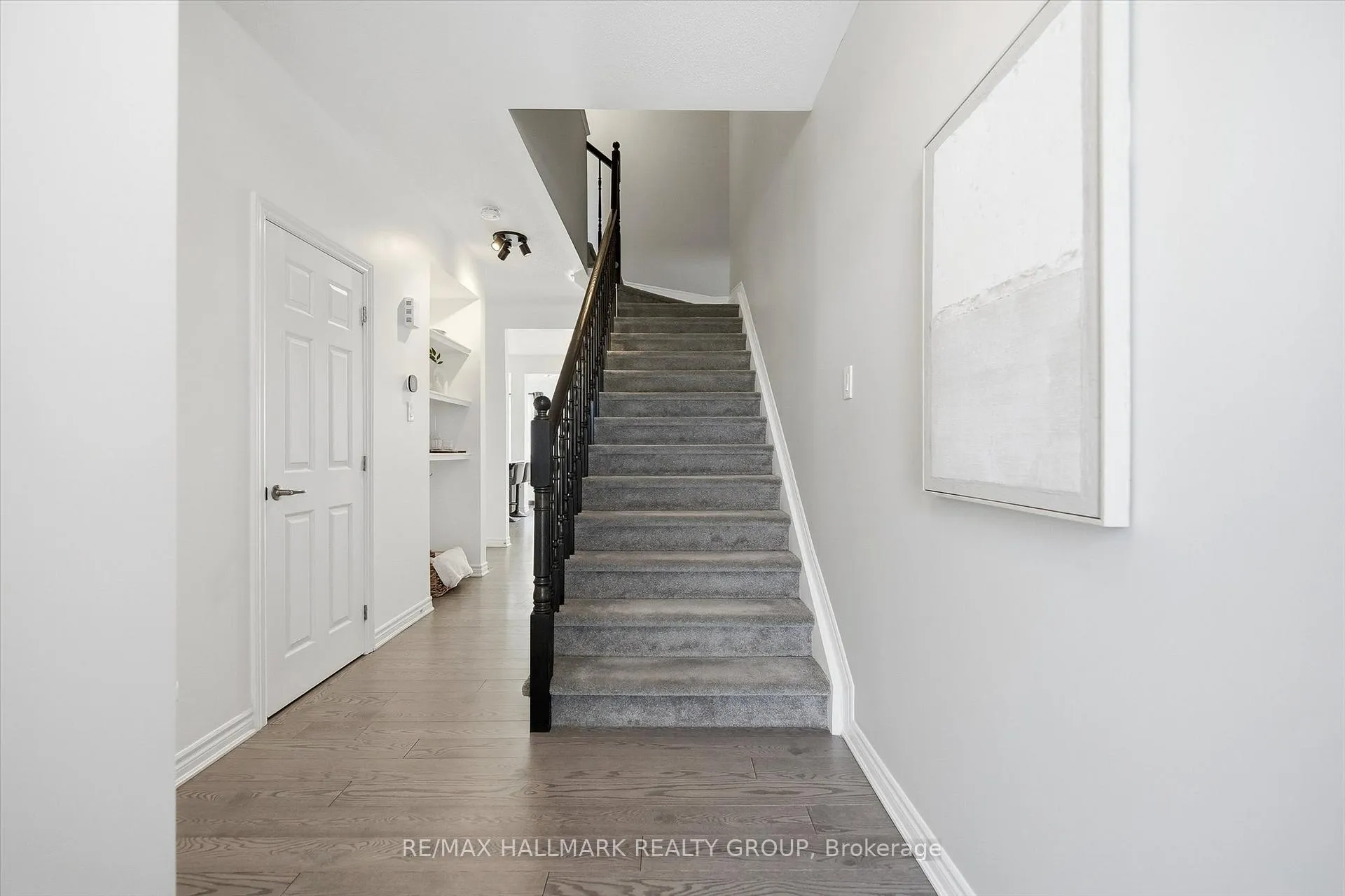Photo 3 of 130 Umbra Place, Ottawa, Barrhaven - Half Moon Bay — HOMEH