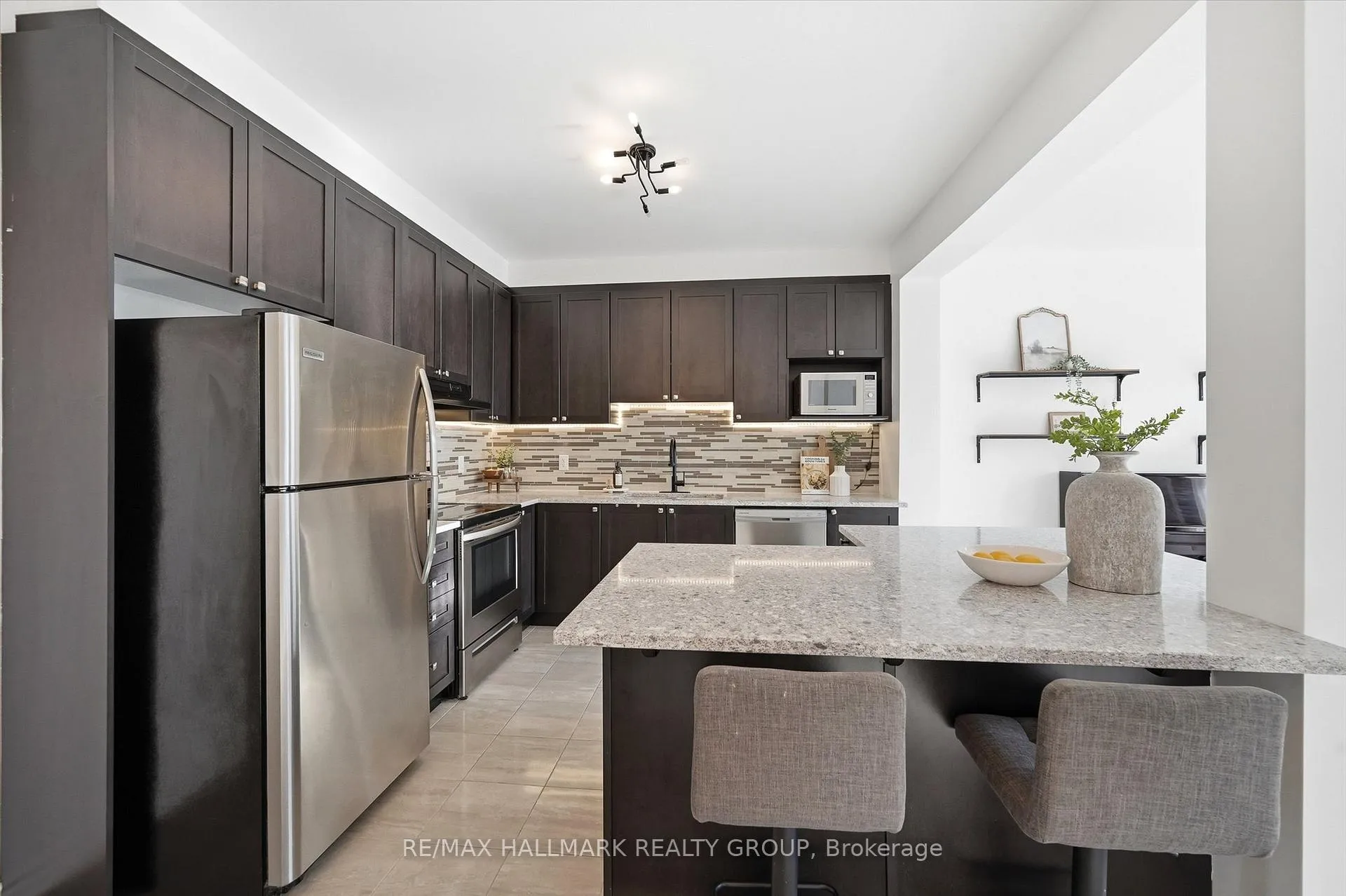 Photo 7 of 130 Umbra Place, Ottawa, Barrhaven - Half Moon Bay — HOMEH