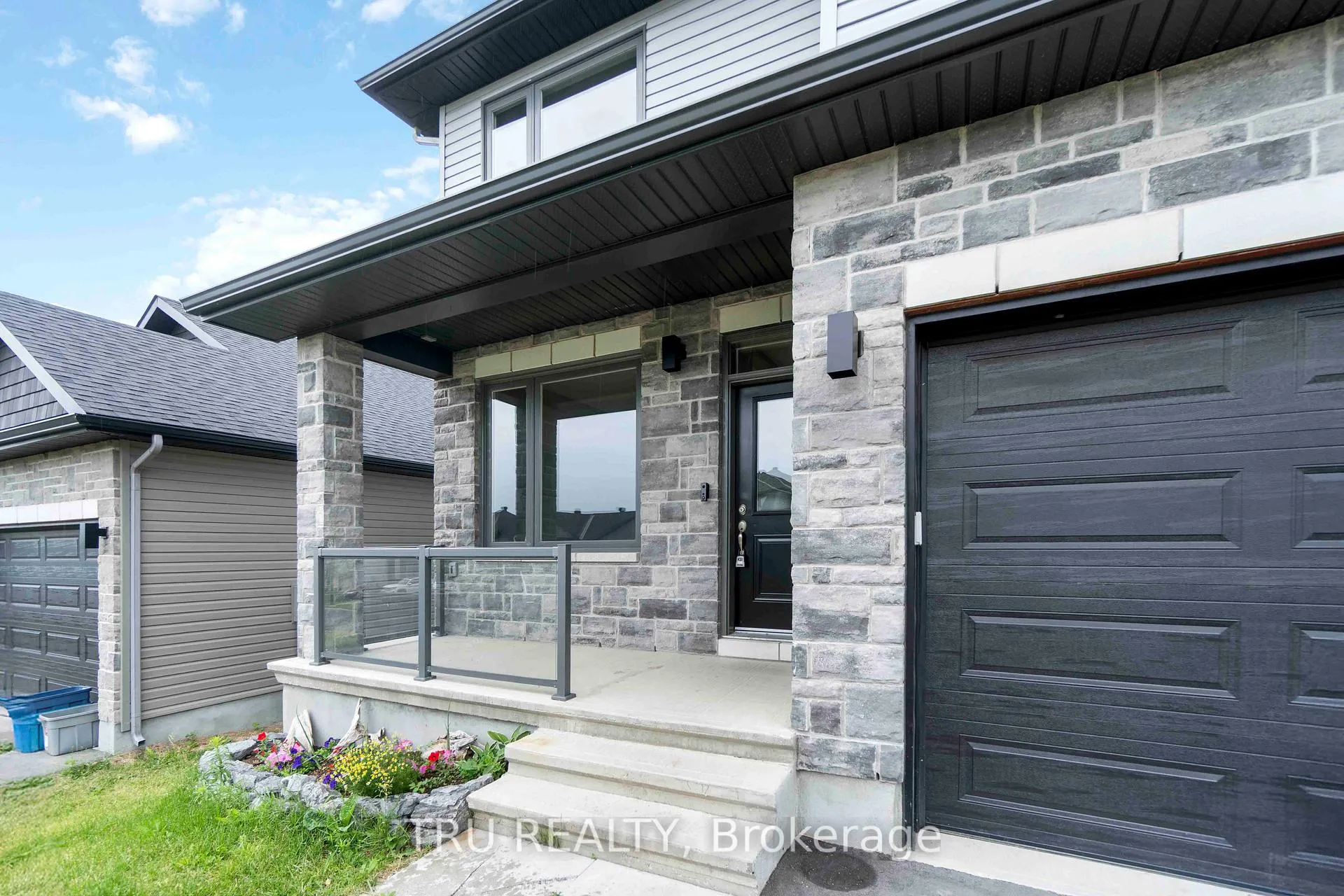 Photo 2 of 83 Douglas Brown Way, Arnprior — HOMEH