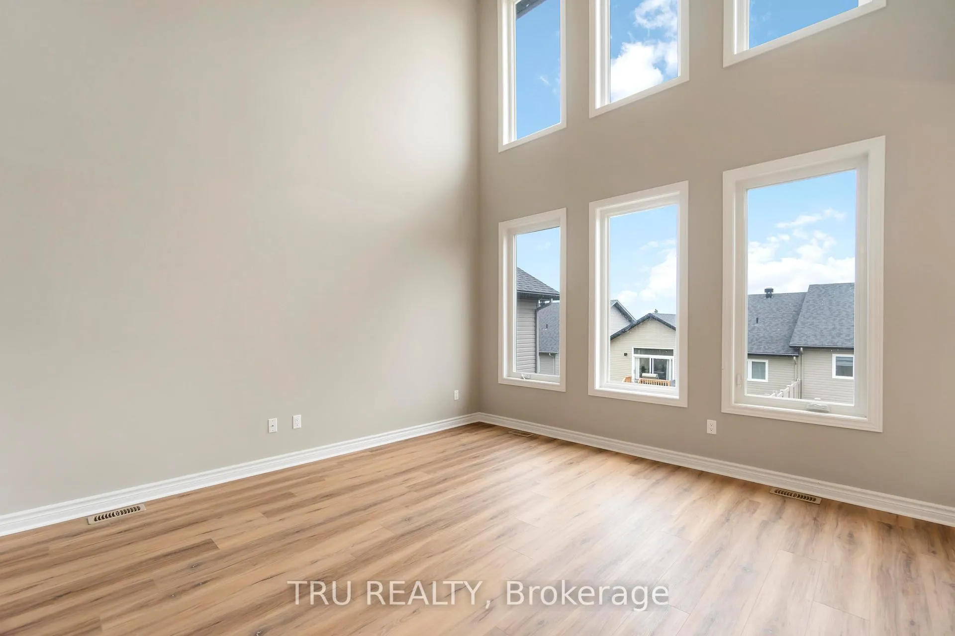 Photo 6 of 83 Douglas Brown Way, Arnprior — HOMEH