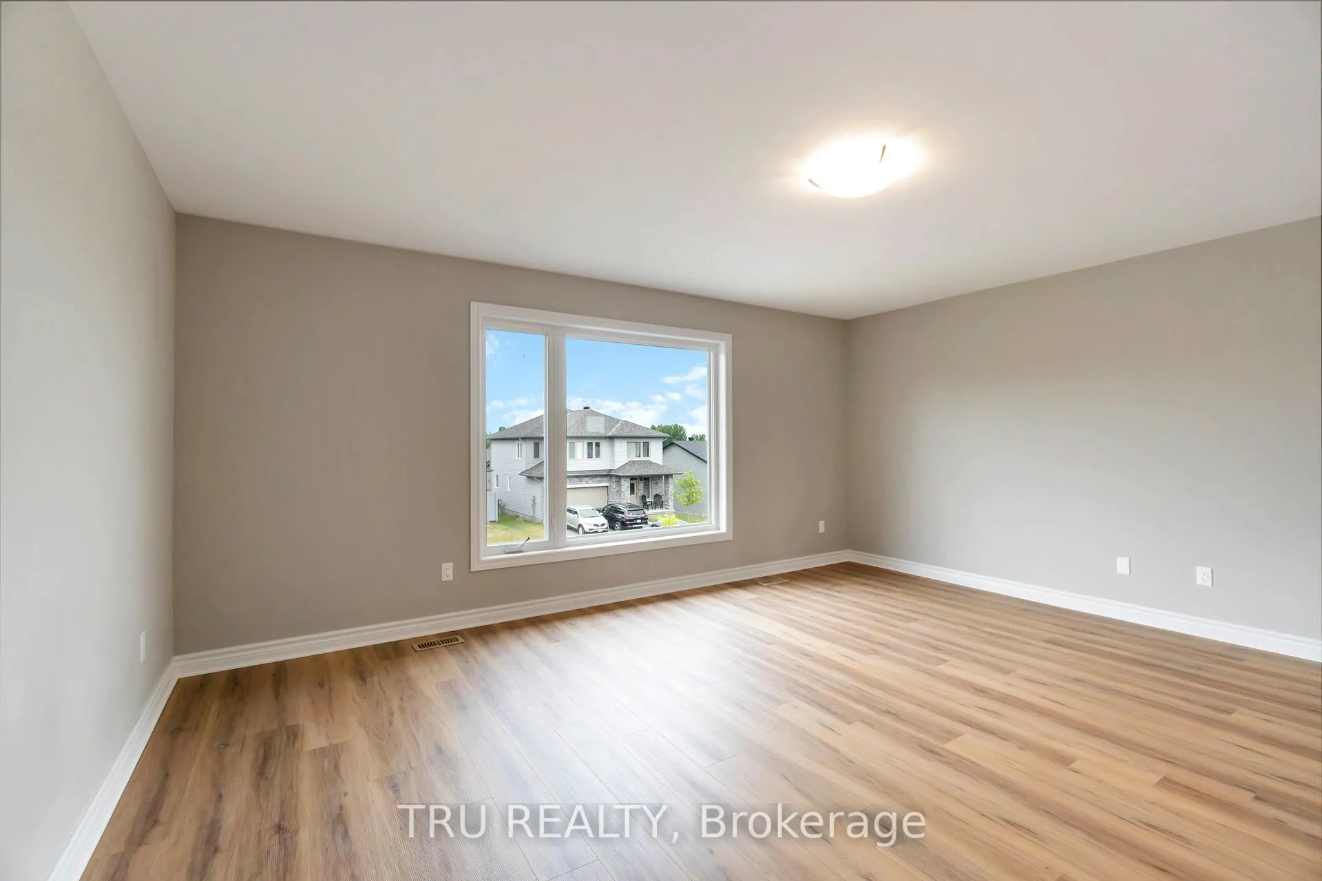 Photo 20 of 83 Douglas Brown Way, Arnprior — HOMEH