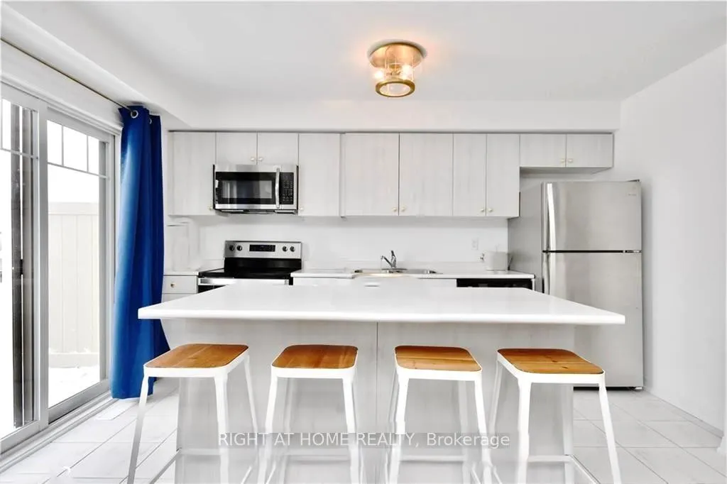 Photo 5 of 23 Kodiak Terrace, Barrie, Rural Barrie Southwest — HOMEH