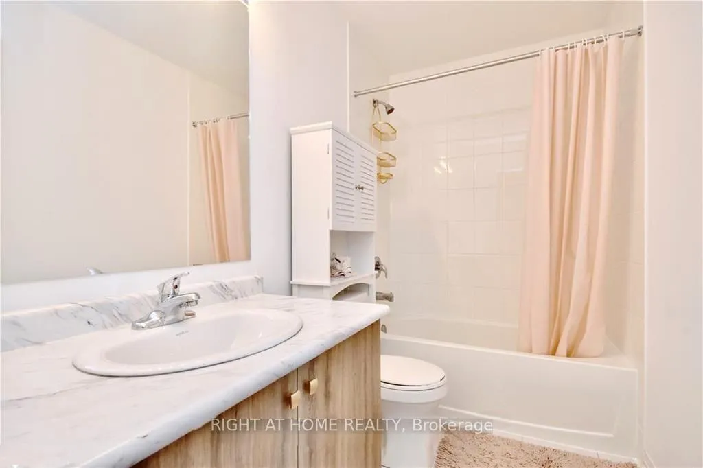 Photo 12 of 23 Kodiak Terrace, Barrie, Rural Barrie Southwest — HOMEH