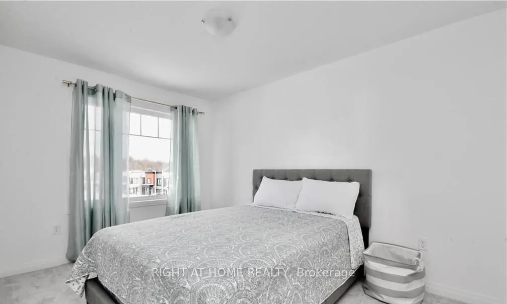 Photo 14 of 23 Kodiak Terrace, Barrie, Rural Barrie Southwest — HOMEH