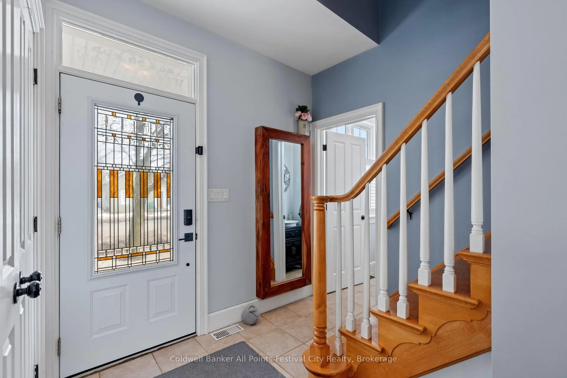 Photo 2 of 56 Wellington Street S, Goderich, Goderich (Town) — HOMEH