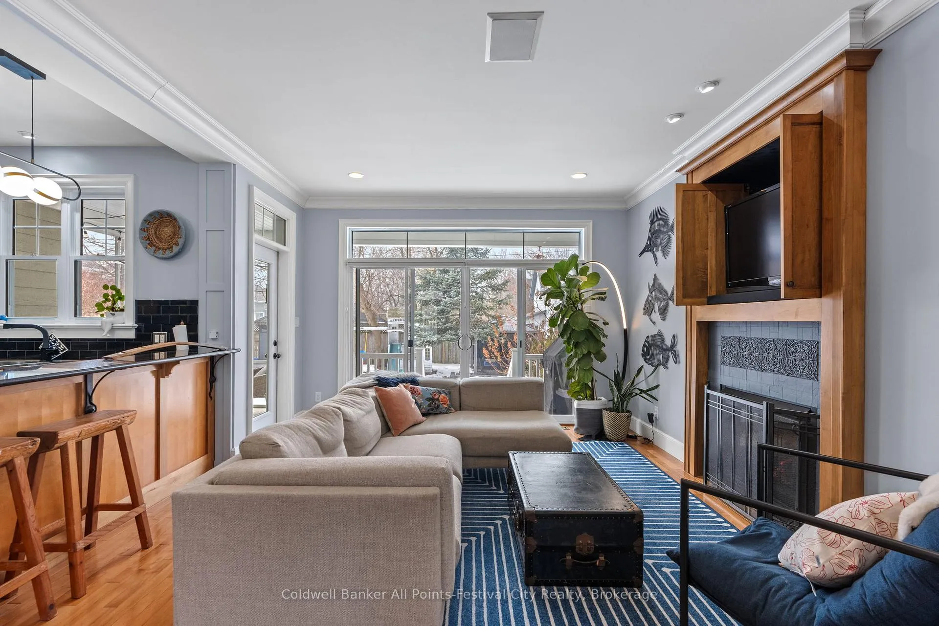Photo 8 of 56 Wellington Street S, Goderich, Goderich (Town) — HOMEH