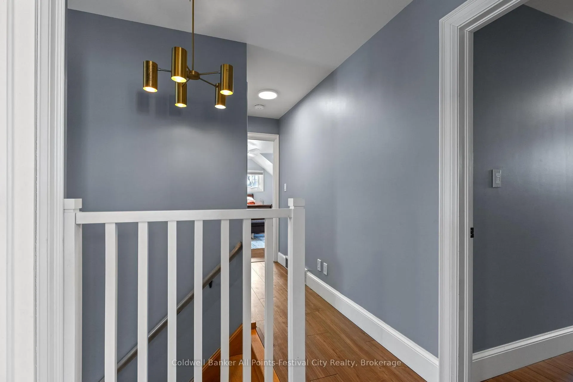Photo 17 of 56 Wellington Street S, Goderich, Goderich (Town) — HOMEH