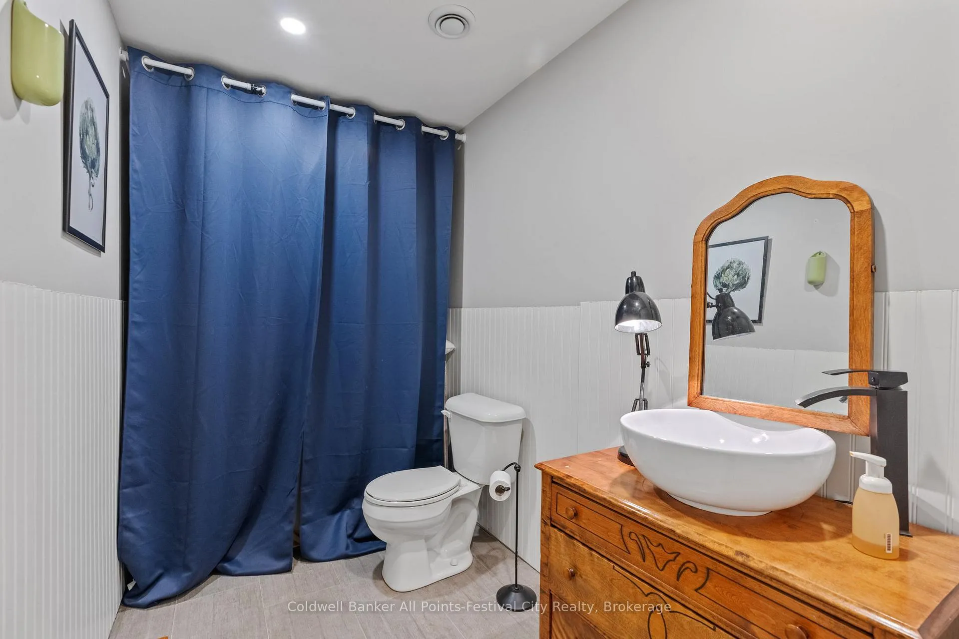 Photo 36 of 56 Wellington Street S, Goderich, Goderich (Town) — HOMEH