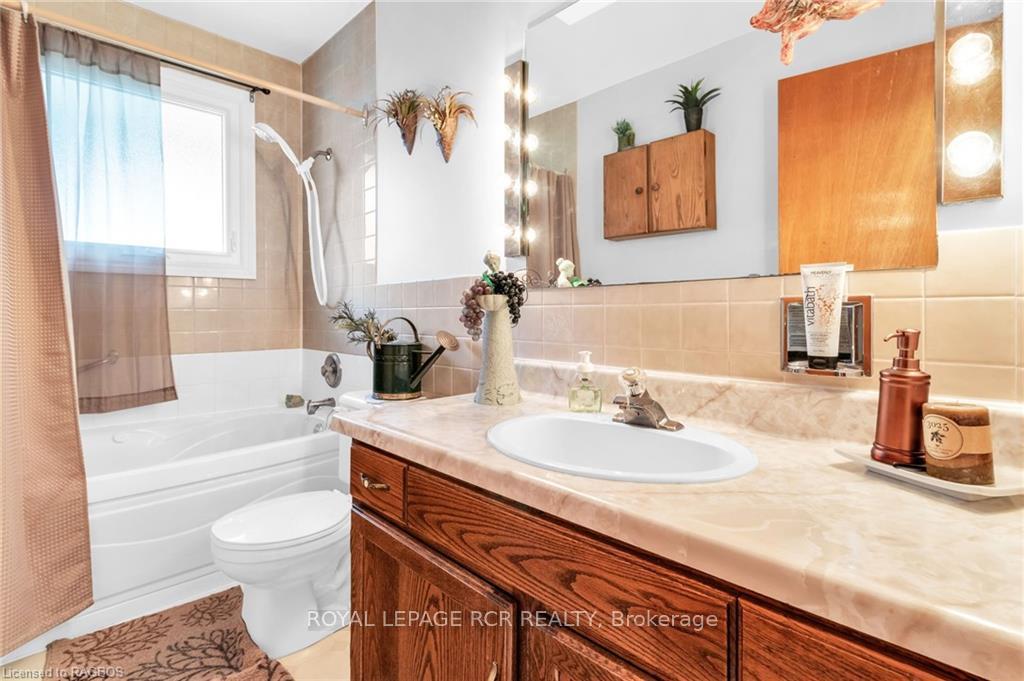 Photo 16 of 641 21st Avenue A, Hanover — HOMEH