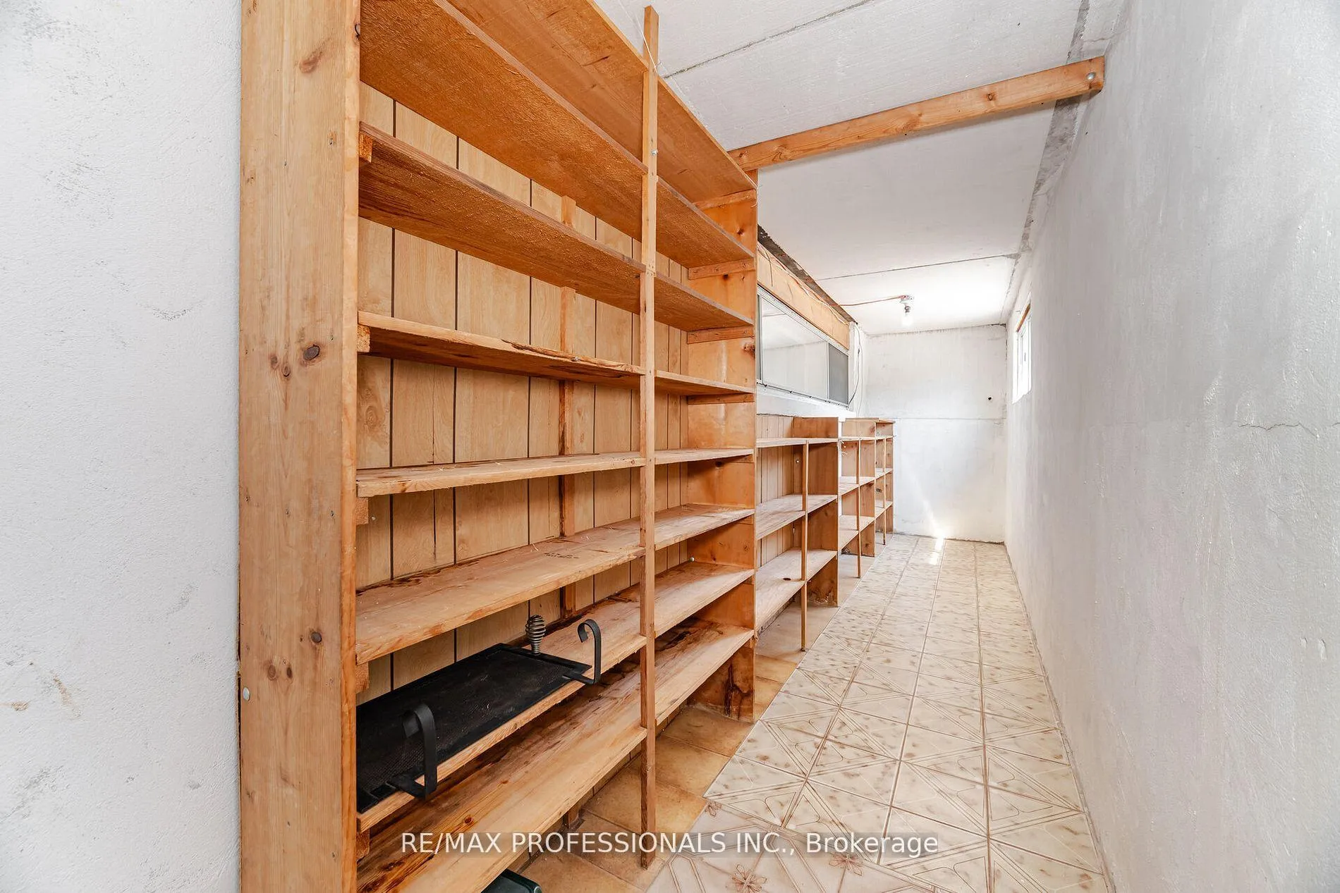 Photo 46 of 718 Royal York Road, Etobicoke, Stonegate-Queensway — HOMEH