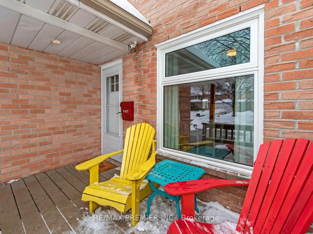 Photo 3 of 122 Rushmore Crescent, Brampton, Heart Lake East — HOMEH