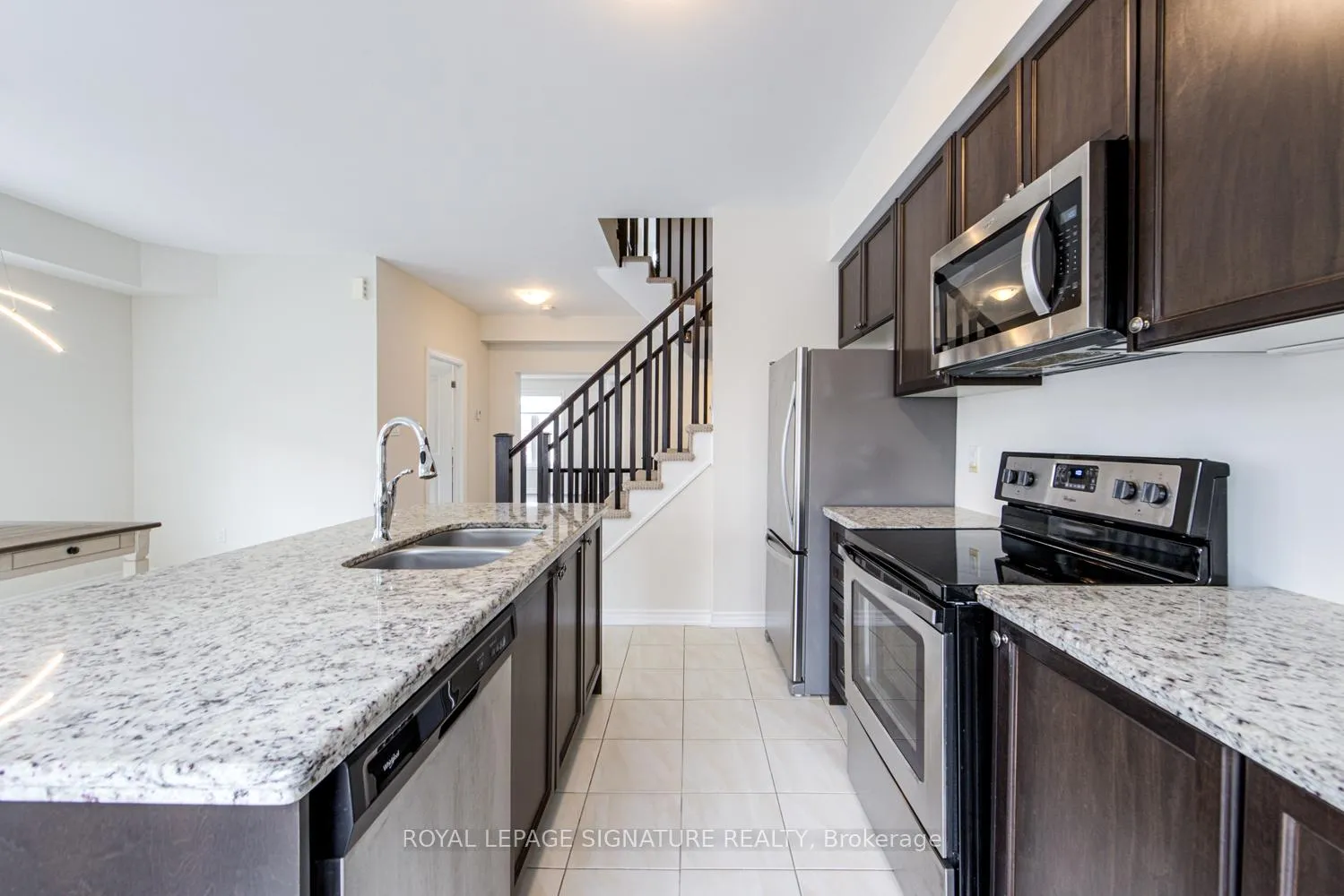 Photo 22 of 95 Borers Creek Circle, Hamilton, Waterdown — HOMEH