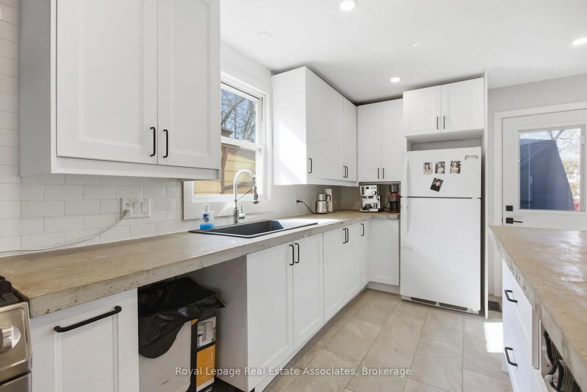 Photo 6 of 289 Strathearne Avenue, Hamilton, Homeside — HOMEH