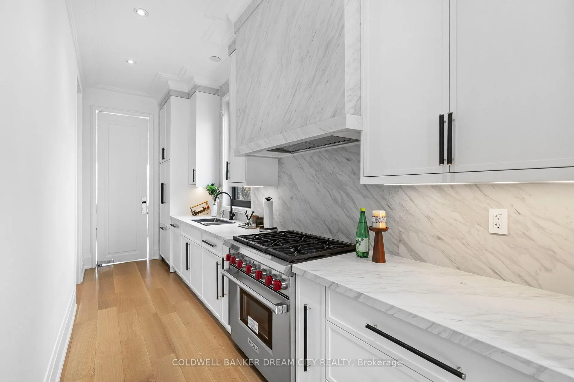 Photo 12 of 101 Dunloe Road, Toronto, Forest Hill South — HOMEH