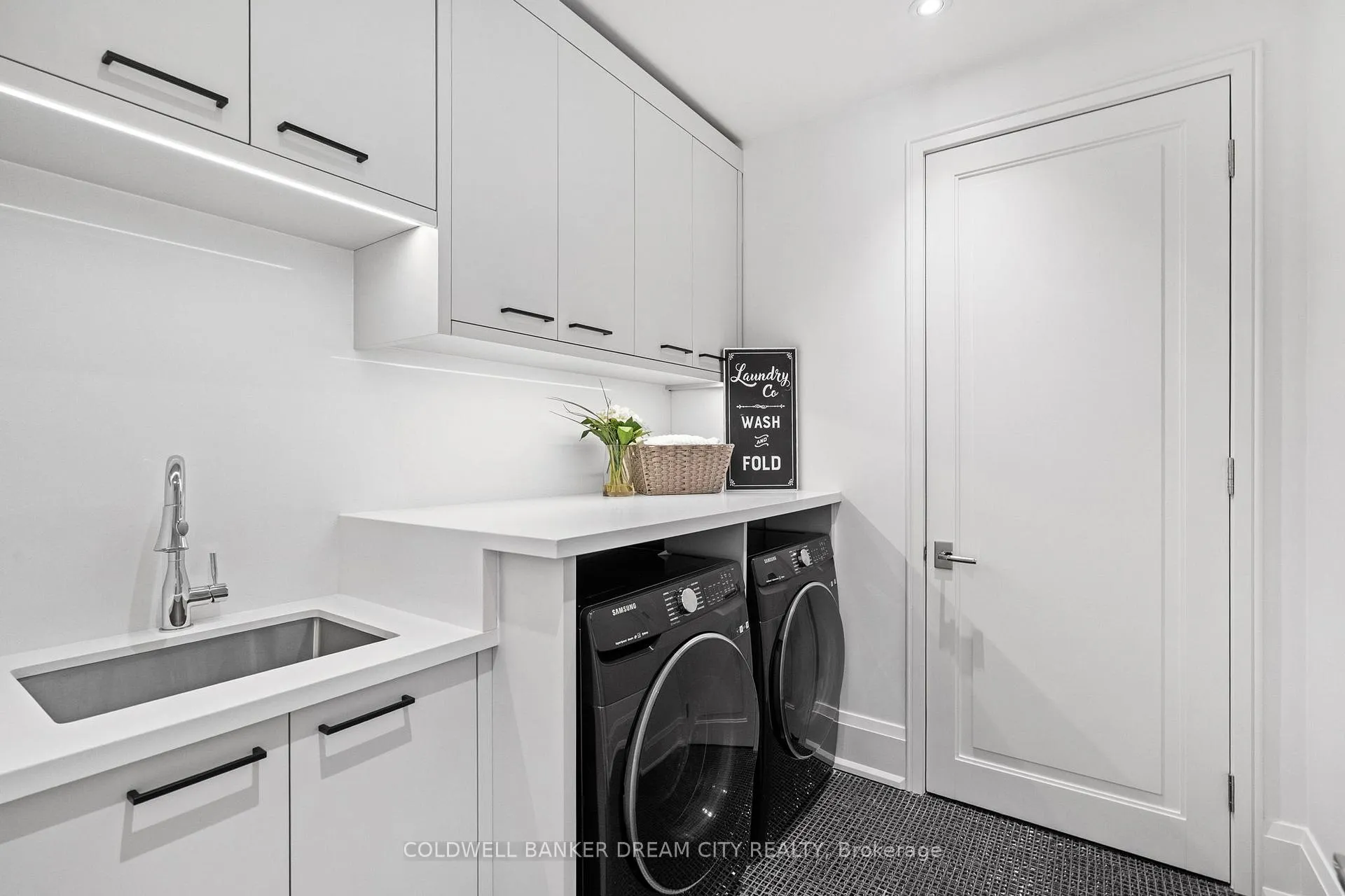Photo 38 of 101 Dunloe Road, Toronto, Forest Hill South — HOMEH