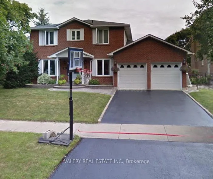 Front of Unit Lower, 66 Bonacres Avenue