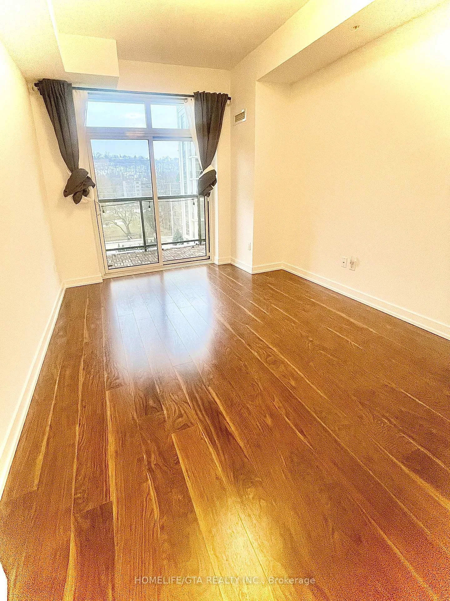 Photo 16 of Unit 602, 81 Robinson Street, Hamilton, Durand — HOMEH