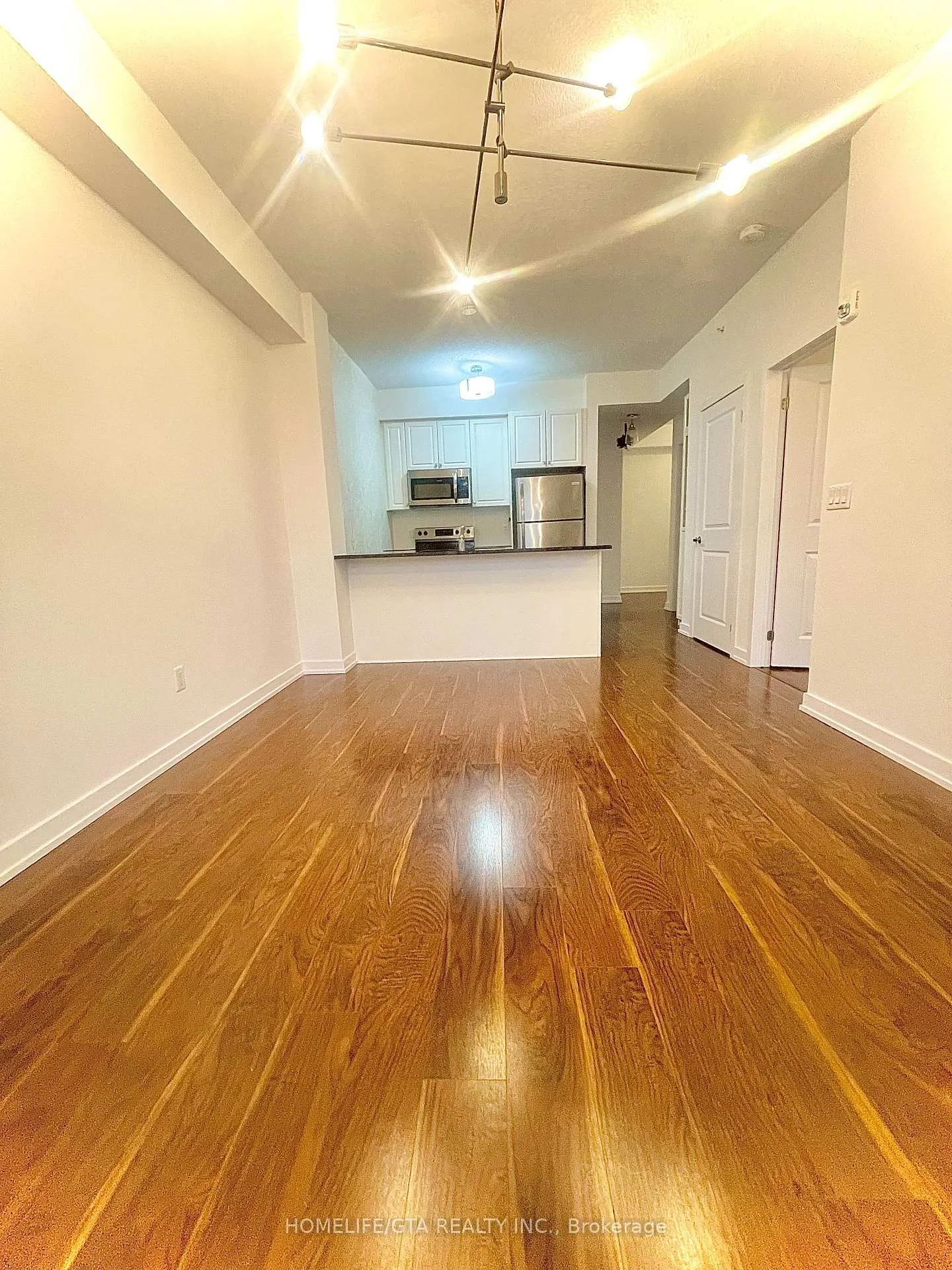 Photo 17 of Unit 602, 81 Robinson Street, Hamilton, Durand — HOMEH