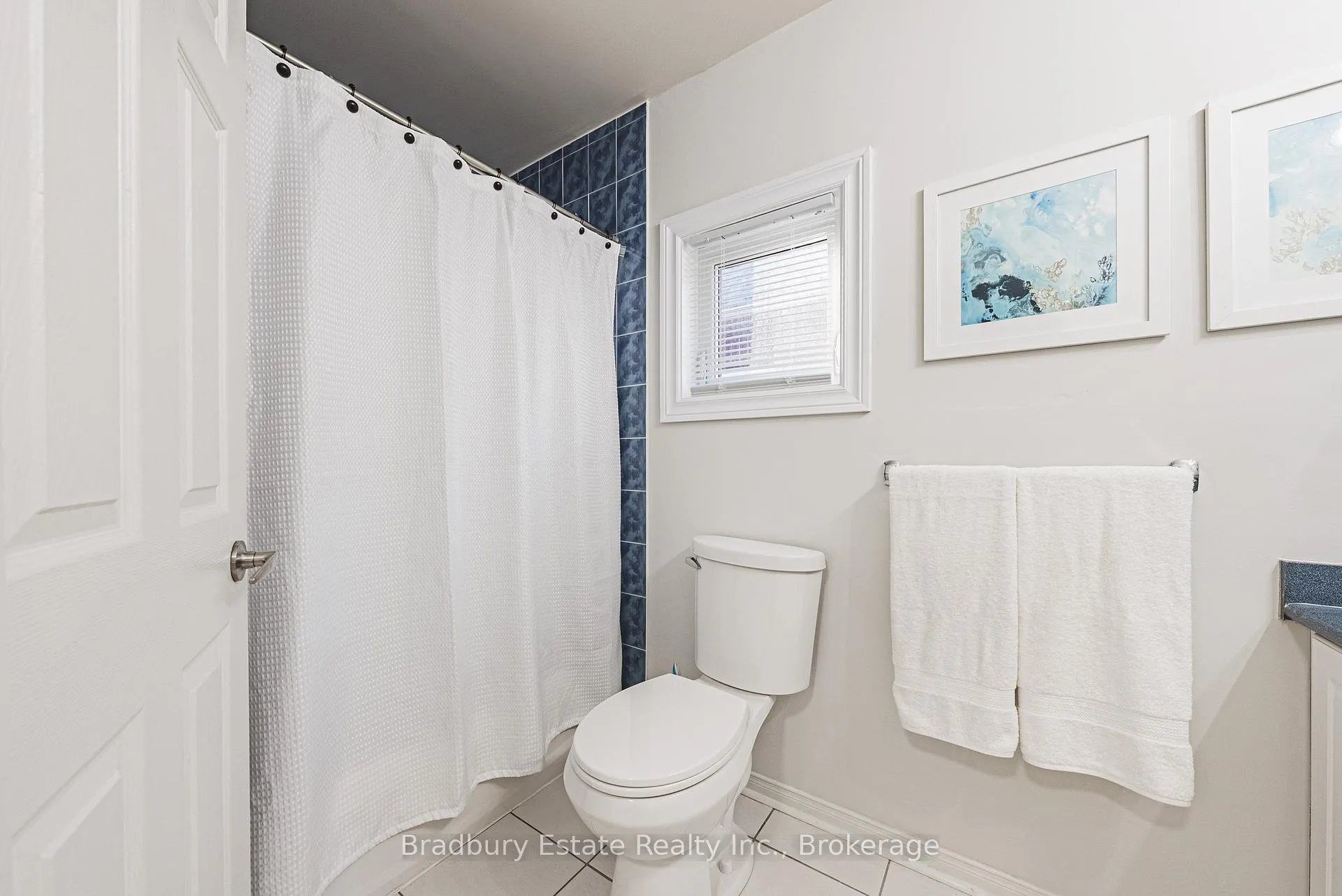 Photo 24 of 2292 Seton Crescent, Burlington, Orchard — HOMEH