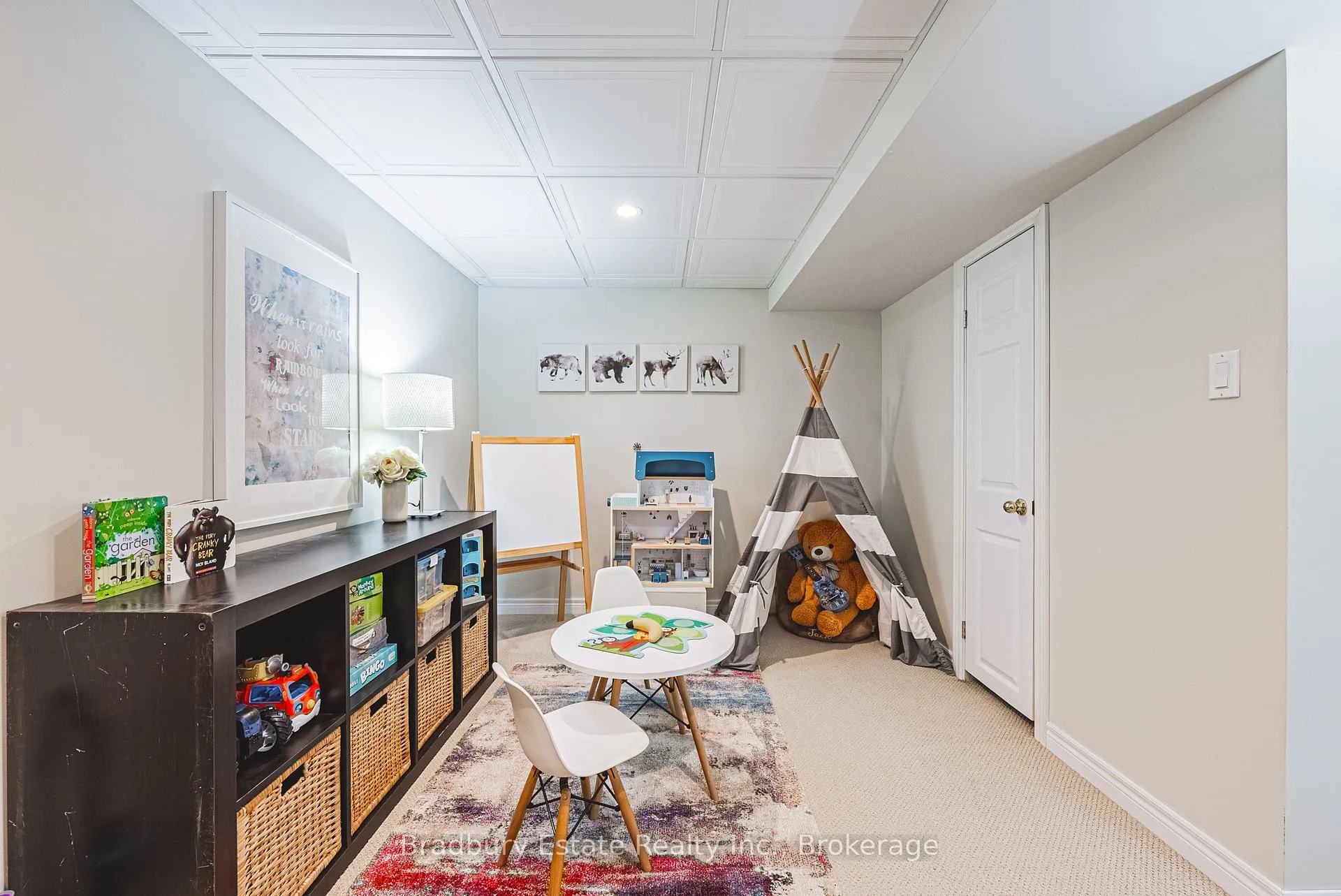 Photo 27 of 2292 Seton Crescent, Burlington, Orchard — HOMEH