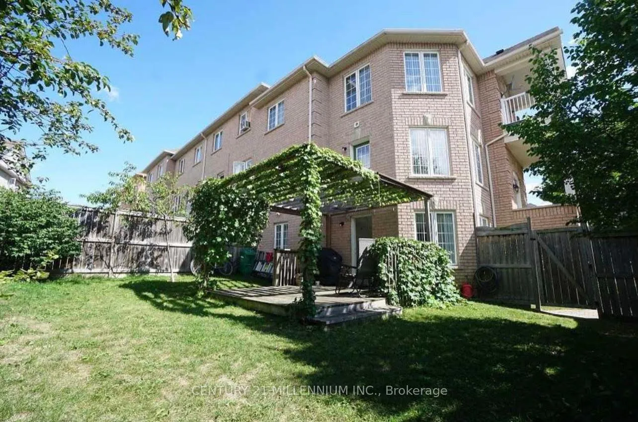 Photo 2 of Unit Bsmt, 23 Pefferlaw Circle, Brampton, Bram West — HOMEH