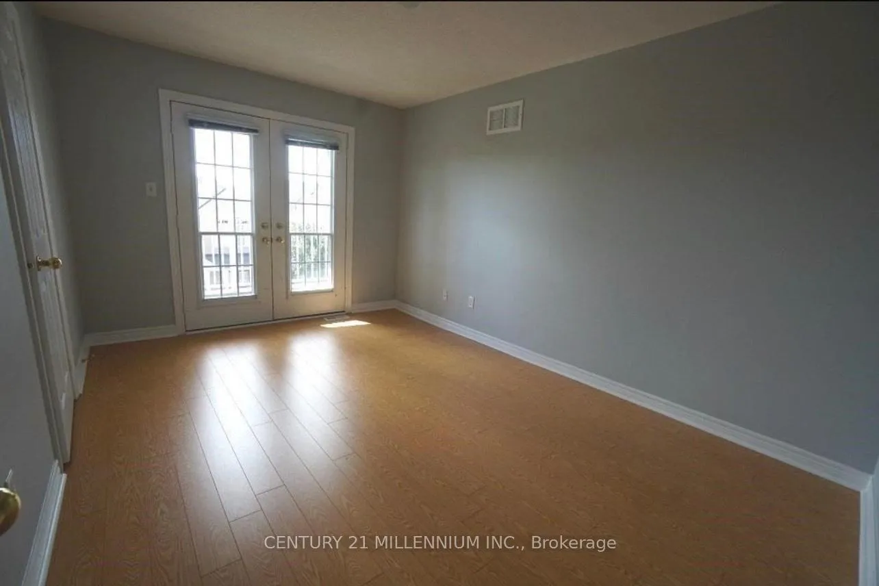 Photo 10 of Unit Bsmt, 23 Pefferlaw Circle, Brampton, Bram West — HOMEH
