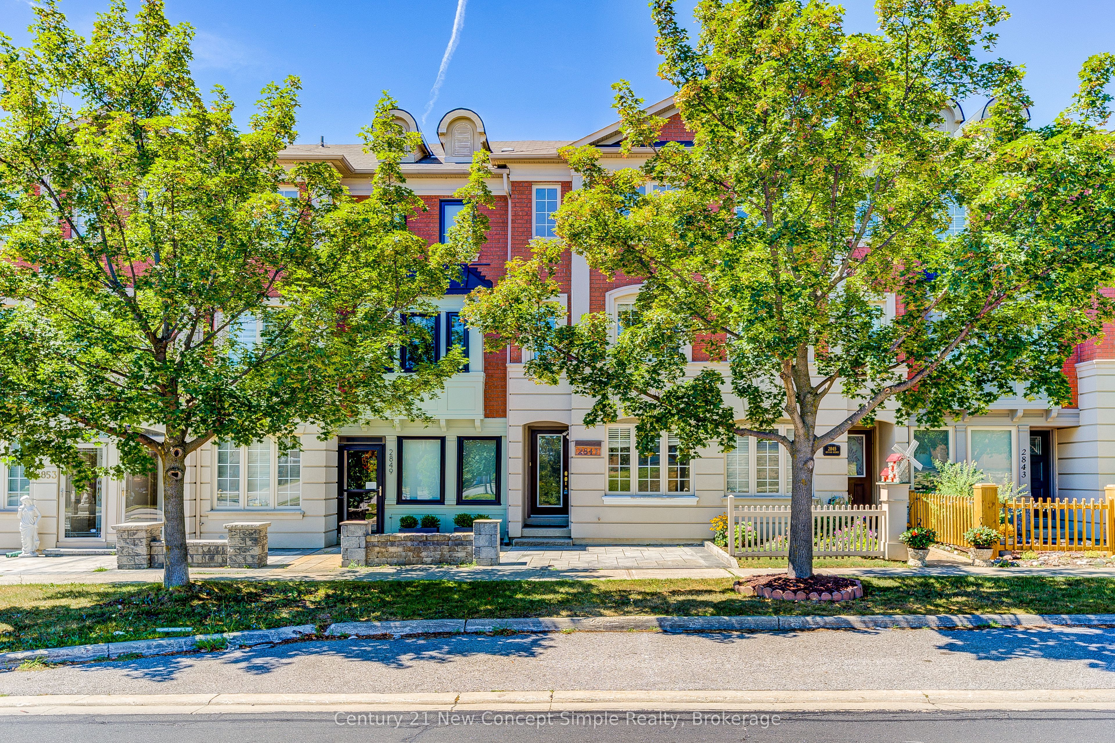 Photo 4 of 2847 Bur Oak Avenue, Markham, Cornell — HOMEH