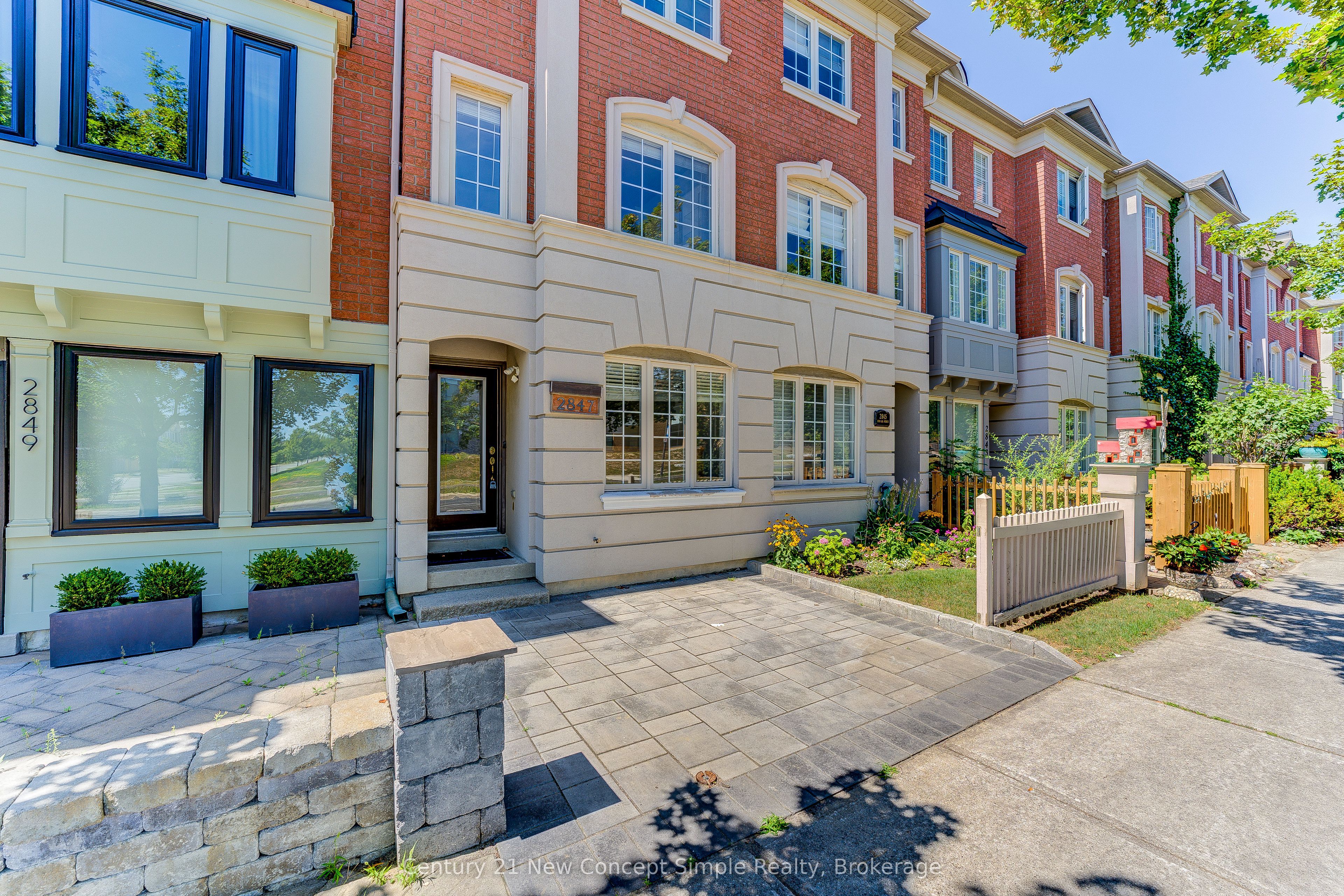Photo 3 of 2847 Bur Oak Avenue, Markham, Cornell — HOMEH