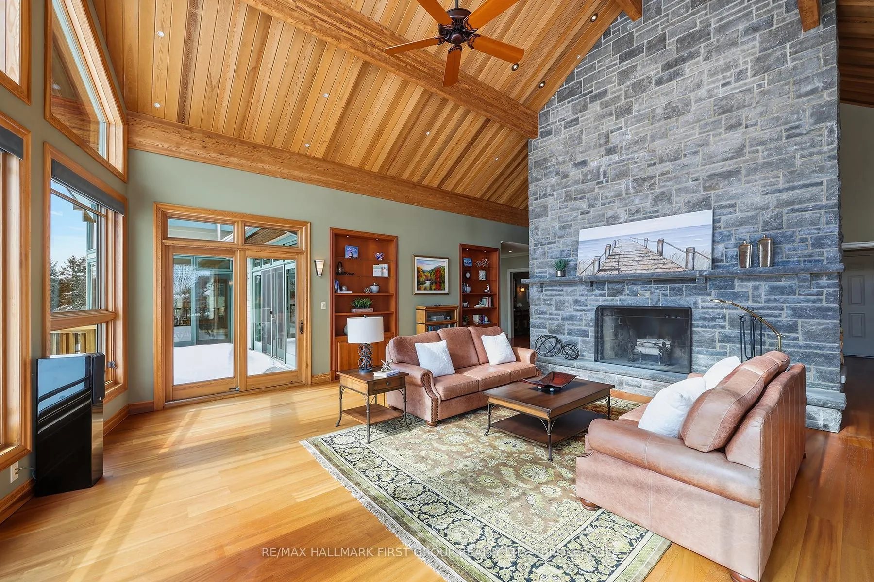 Photo 7 of 1201 Spinnaker Place, Kingston, City North of 401 — HOMEH