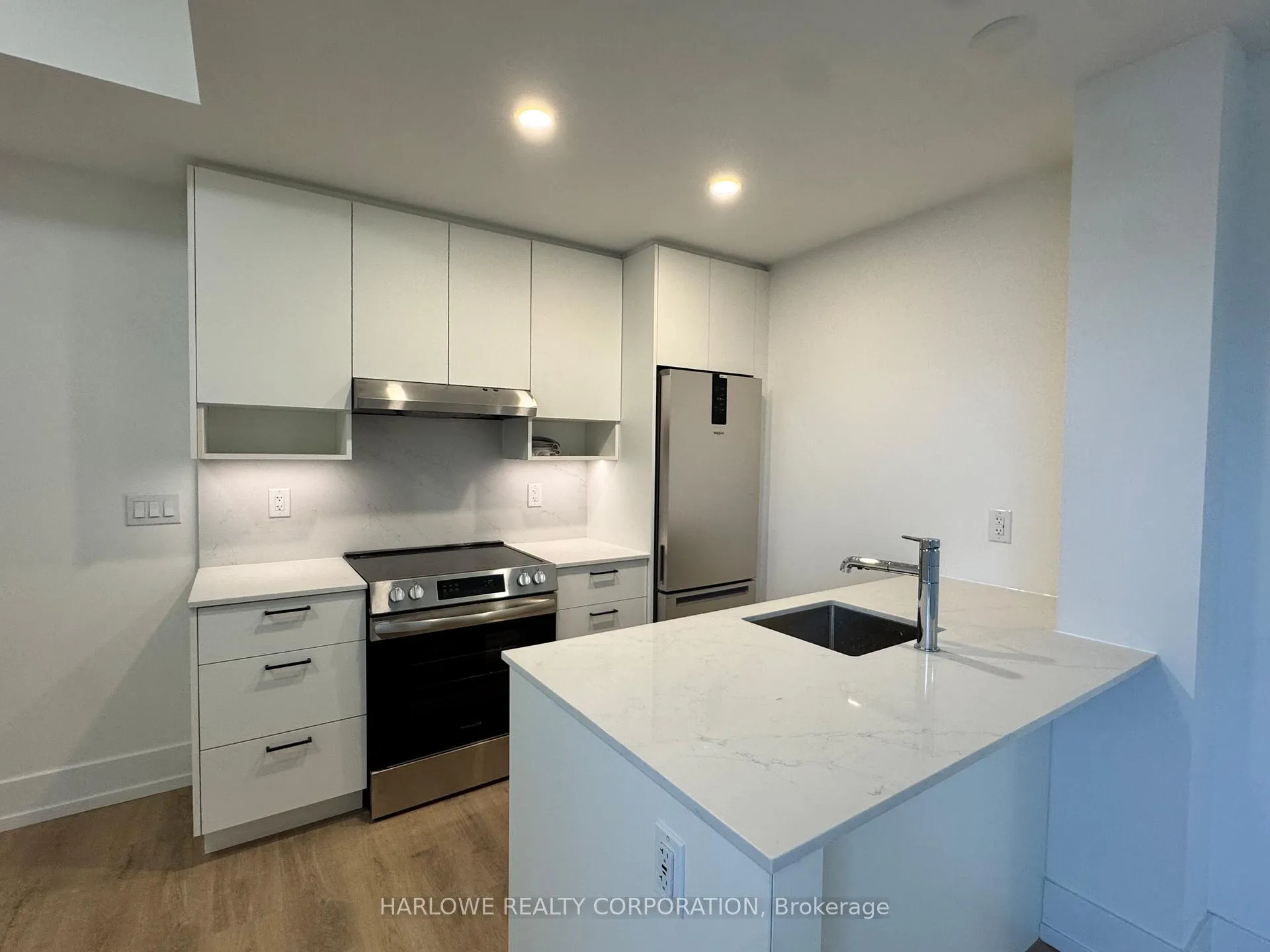 Photo 3 of Unit 811, 206 King Street W, Hamilton, Central — HOMEH