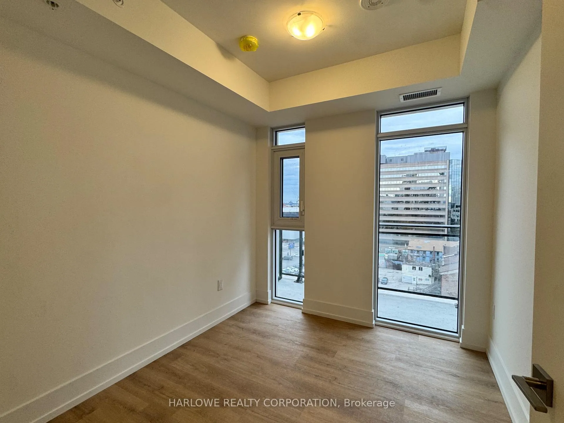 Photo 6 of Unit 811, 206 King Street W, Hamilton, Central — HOMEH