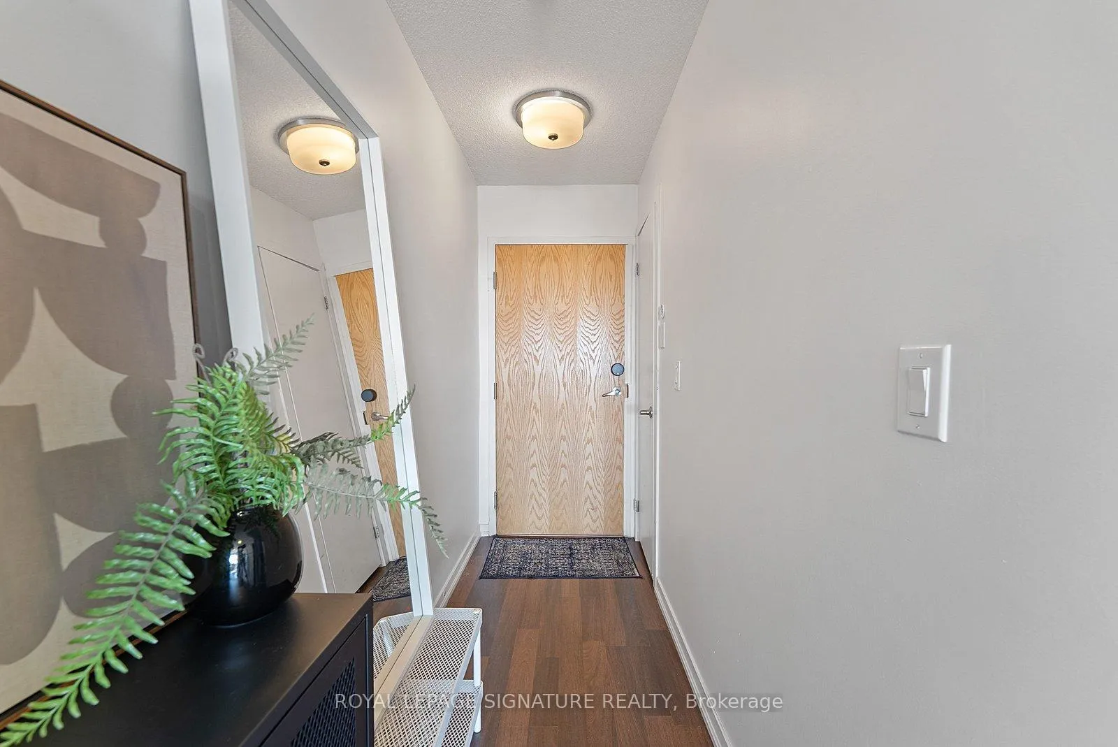 Photo 2 of Unit 1013, 38 Joe Shuster Way, Toronto, South Parkdale — HOMEH