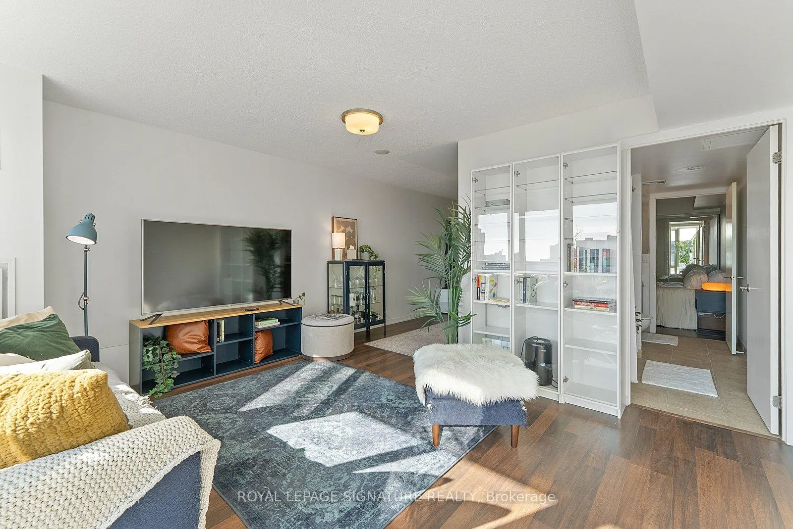 Photo 13 of Unit 1013, 38 Joe Shuster Way, Toronto, South Parkdale — HOMEH
