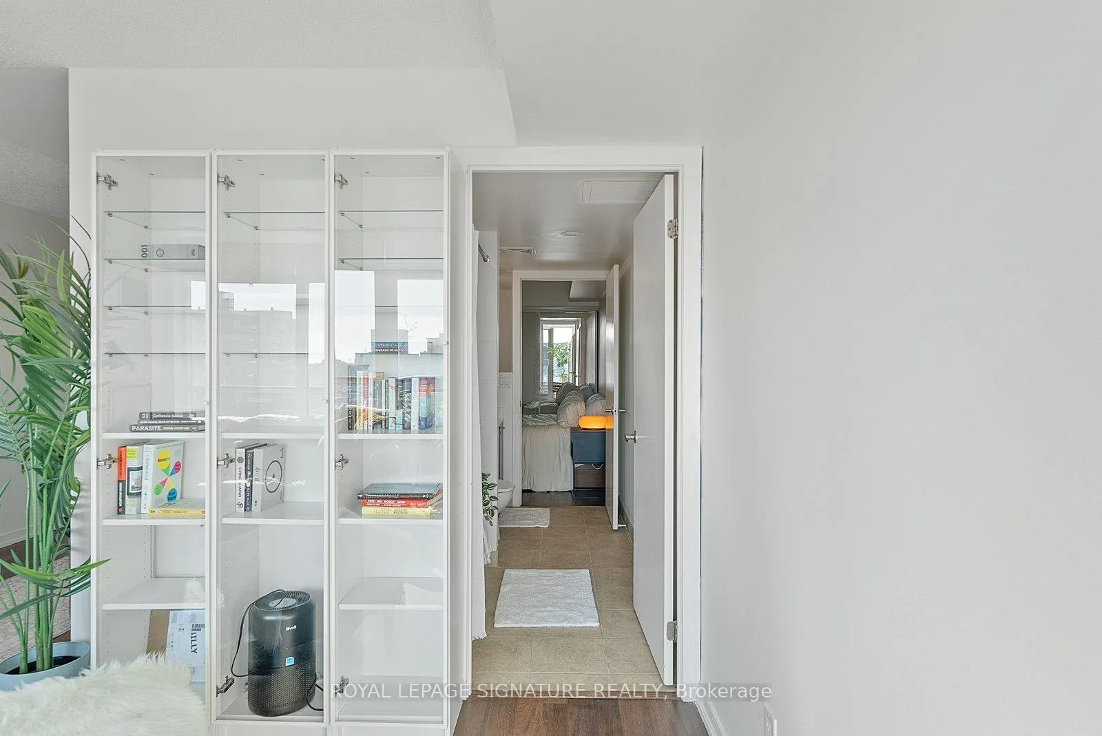 Photo 17 of Unit 1013, 38 Joe Shuster Way, Toronto, South Parkdale — HOMEH