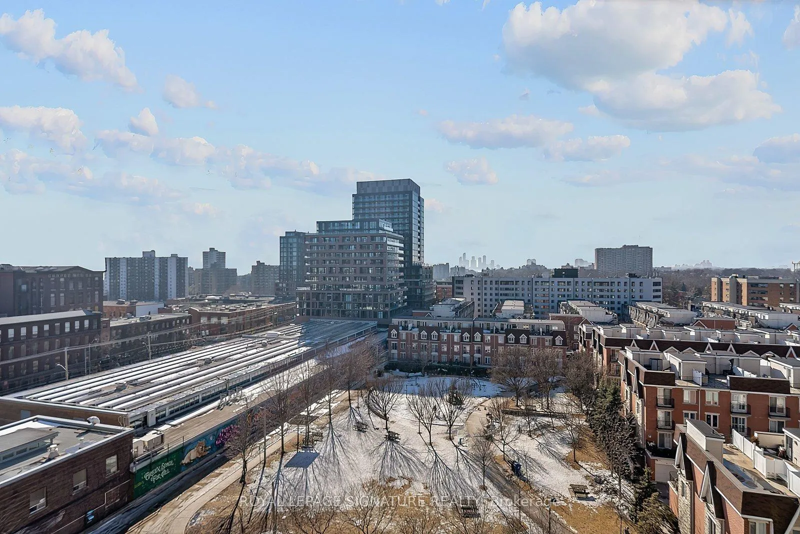 Photo 22 of Unit 1013, 38 Joe Shuster Way, Toronto, South Parkdale — HOMEH