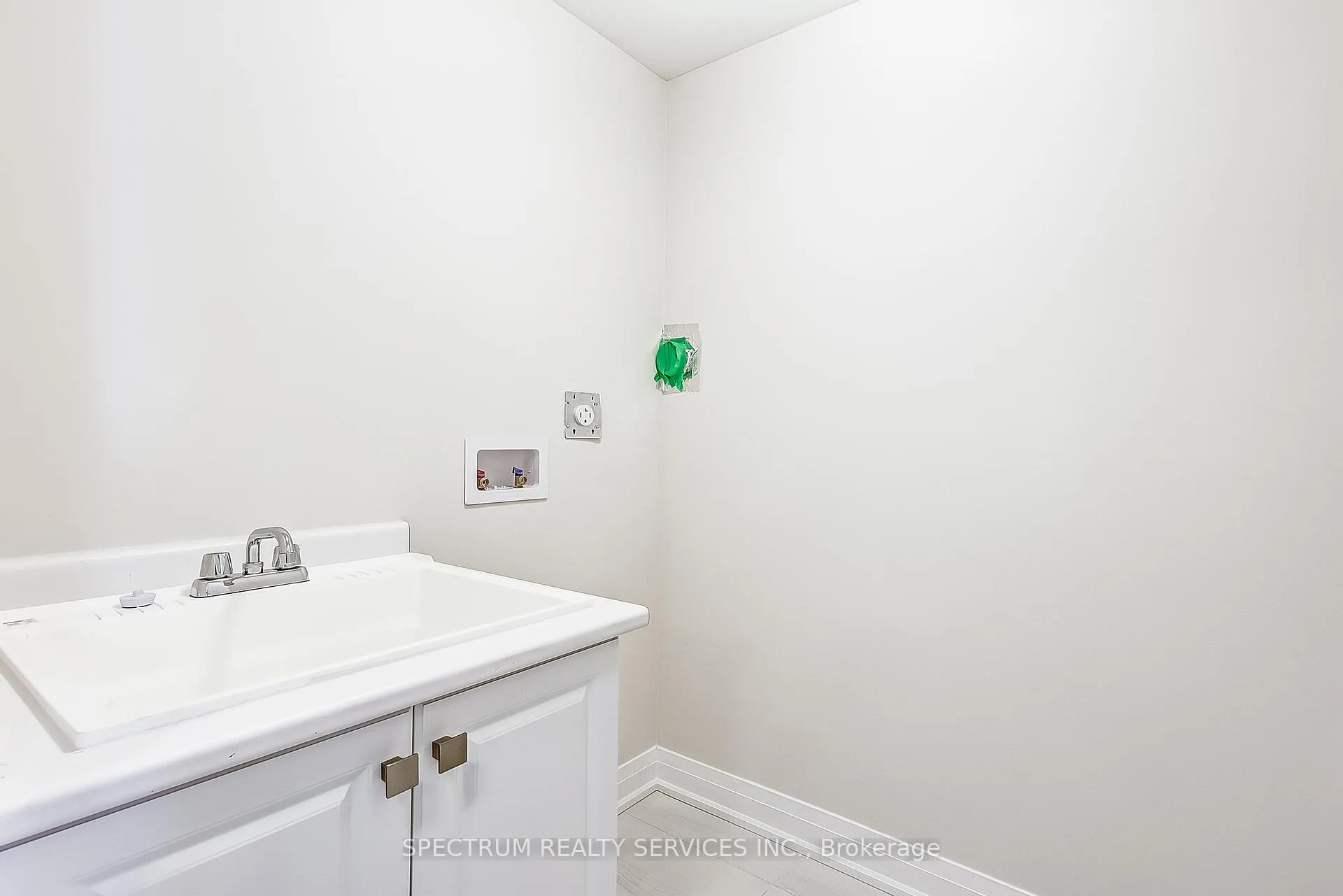 Photo 30 of 13 Jack Carson Drive, Markham, Cornell — HOMEH