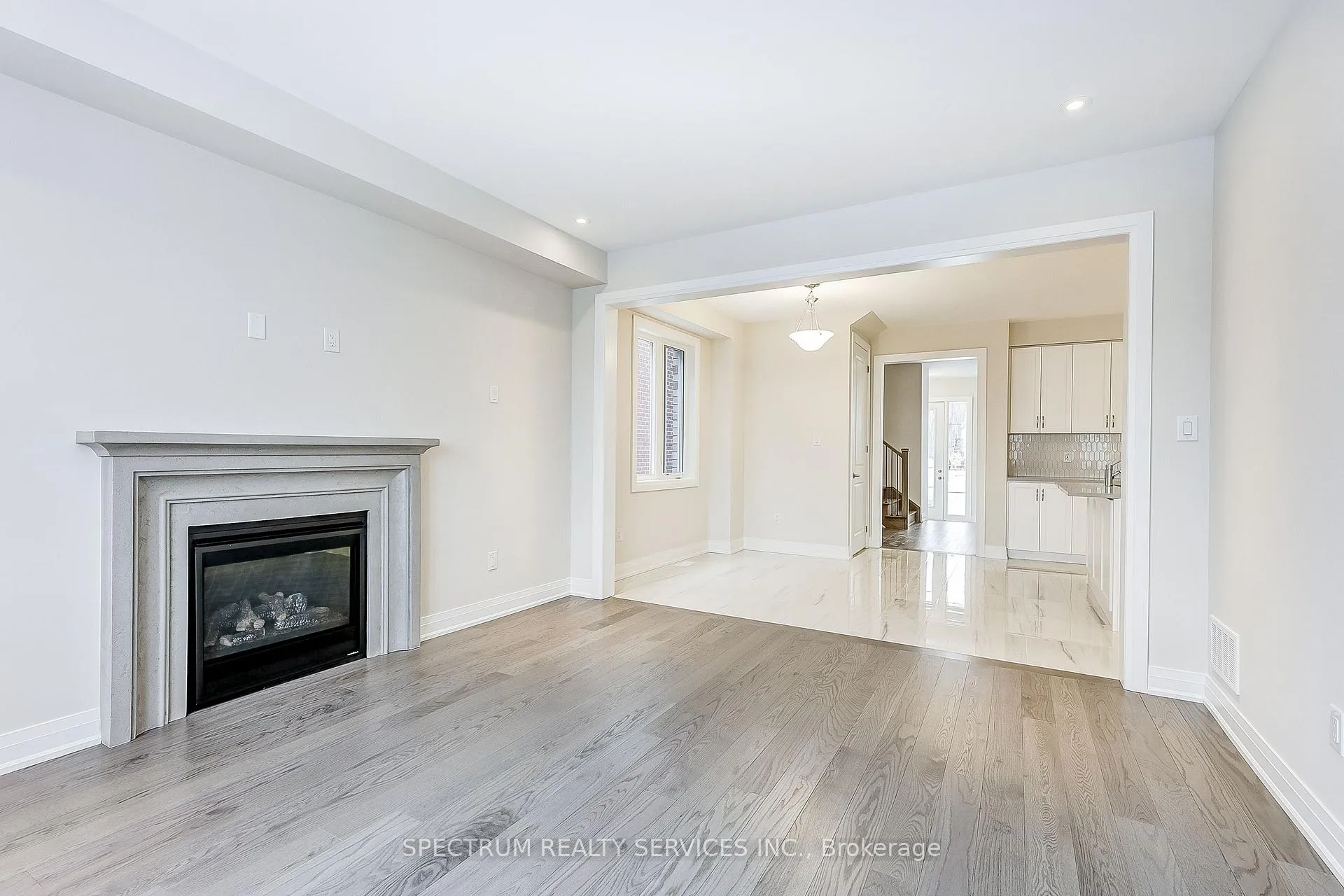 Photo 17 of 35 John Rolph Street, Markham, Cornell — HOMEH