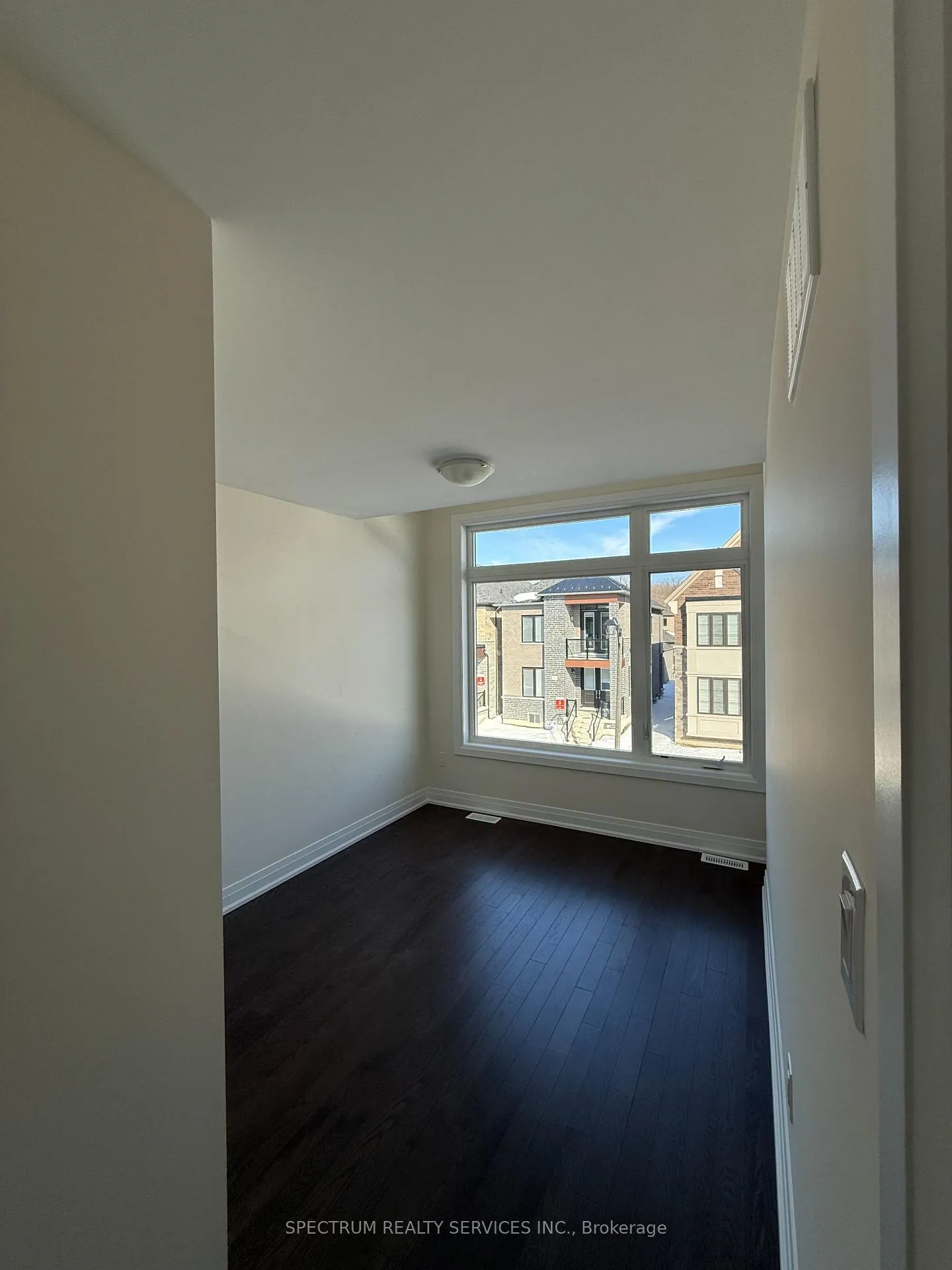 Photo 15 of 7 John Rolph Street, Markham, Cornell — HOMEH