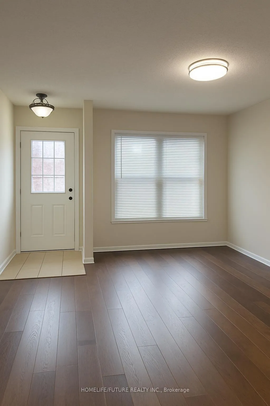 Photo 5 of 921 Taggart Crescent, Oshawa, Pinecrest — HOMEH