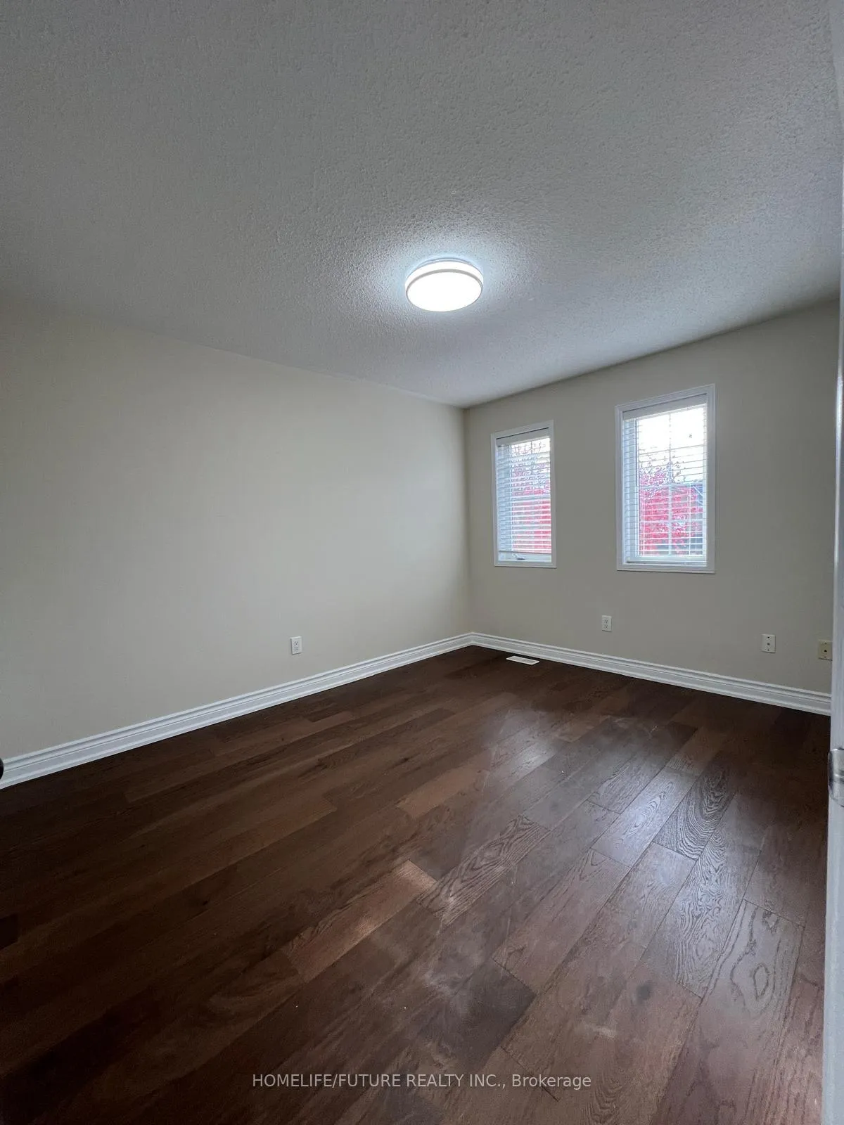 Photo 12 of 921 Taggart Crescent, Oshawa, Pinecrest — HOMEH