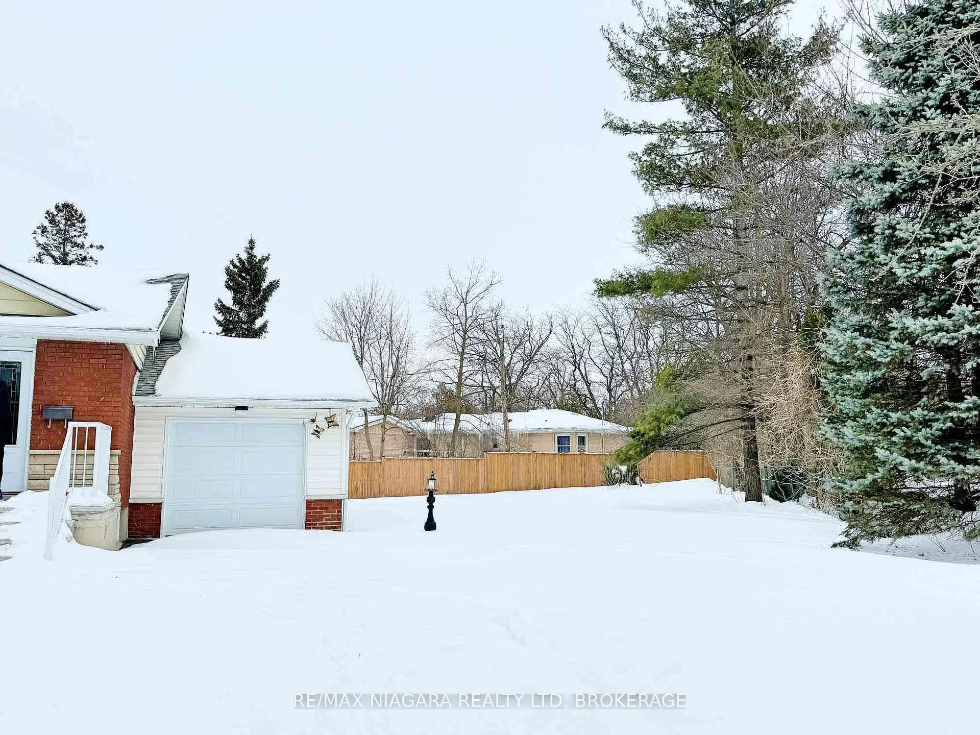 Photo 14 of 7 East Hampton Road, St. Catharines, Glendale/Glenridge — HOMEH
