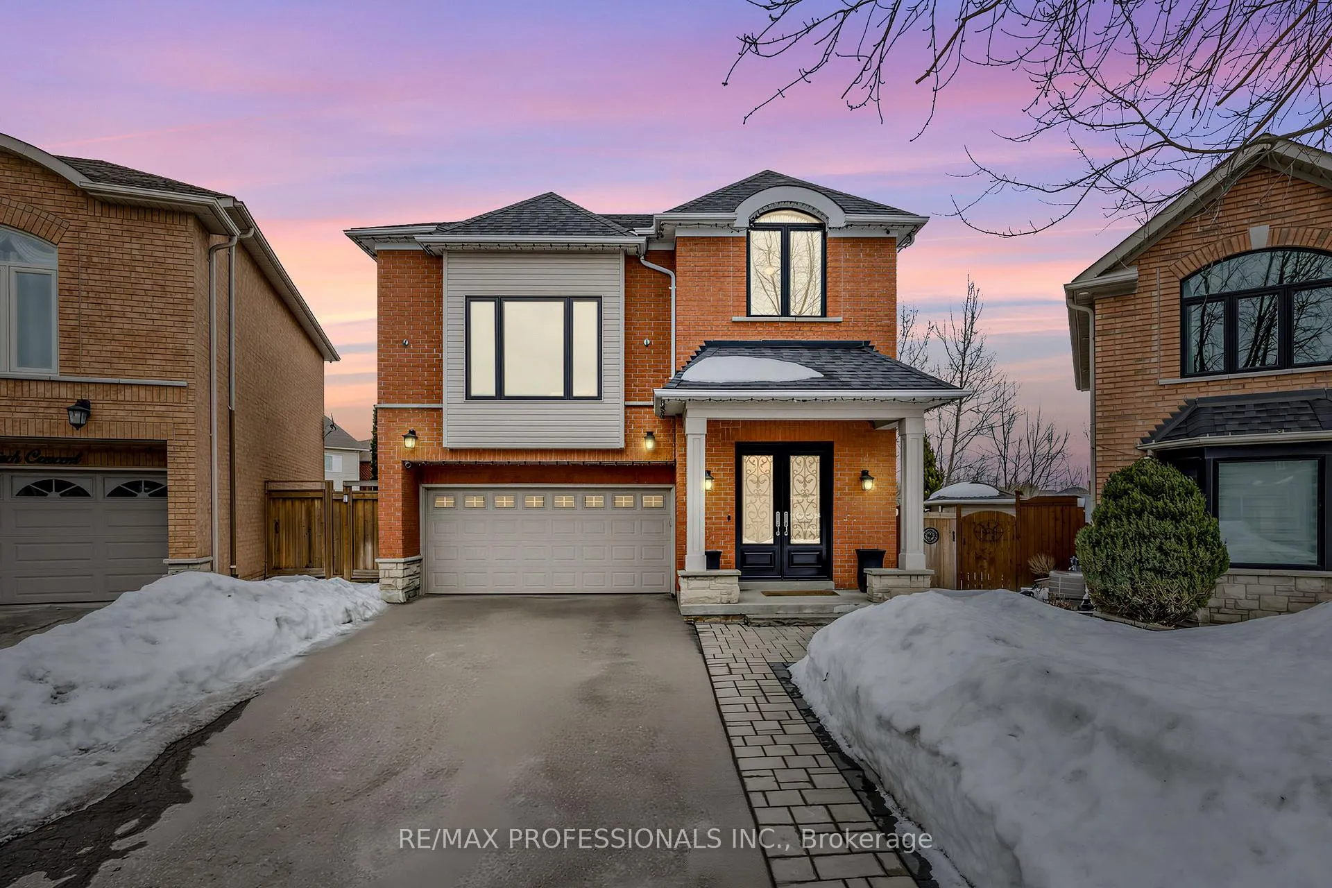 Photo 1 of 18 Brambirch Crescent, Brampton, Northwest Sandalwood Parkway — HOMEH