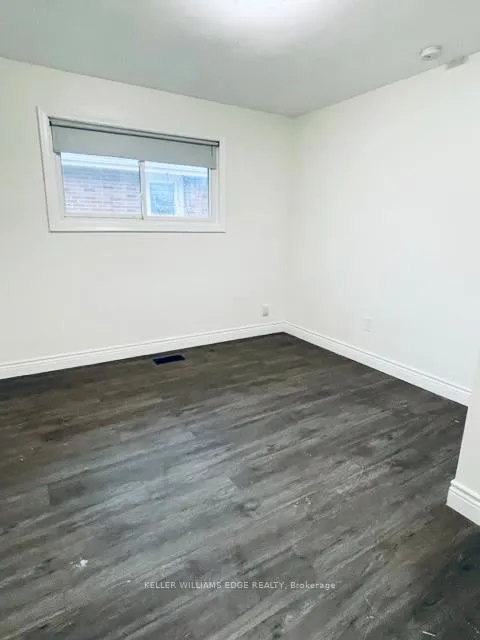 Photo 6 of Unit Upper, 497 Upper Kenilworth Avenue, Hamilton, Huntington — HOMEH