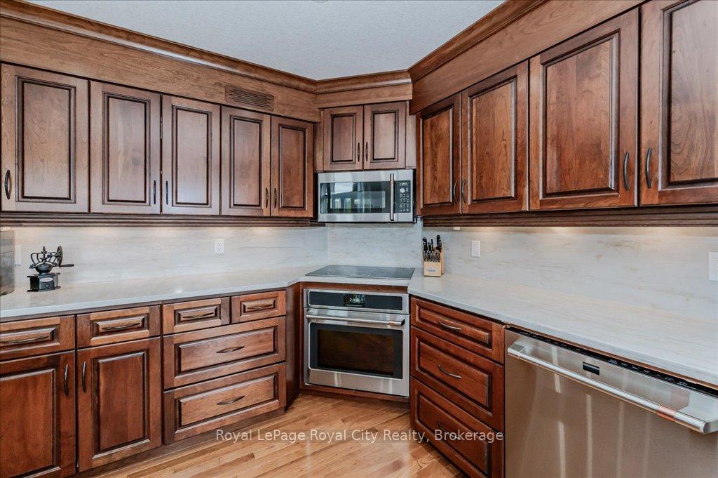 Photo 11 of 166 River Run Road, Mapleton, Rural Mapleton — HOMEH