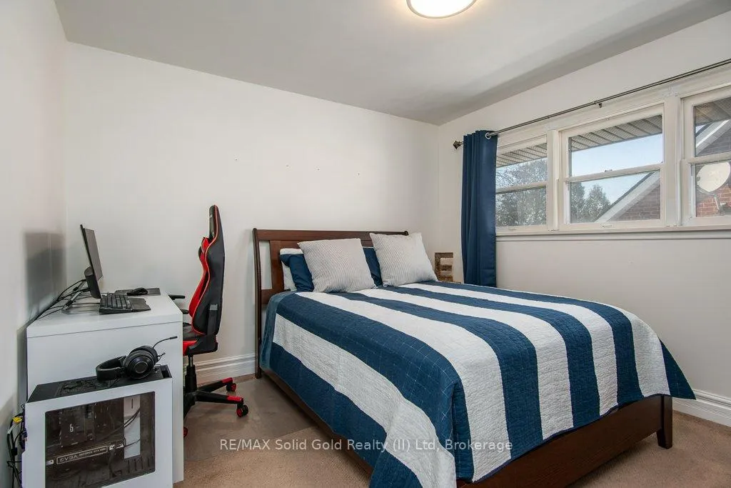 Photo 15 of 250 Royal Street, Waterloo — HOMEH