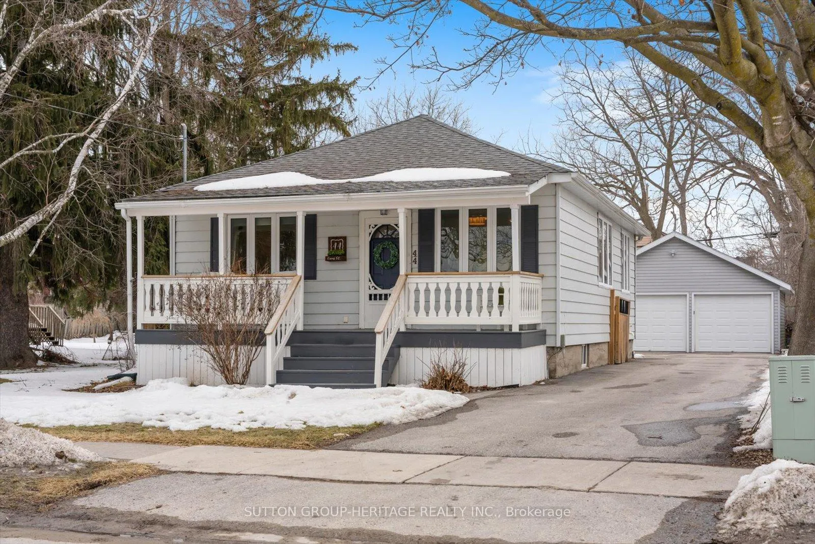Photo 1 of 44 Queen Street, Clarington, Bowmanville — HOMEH