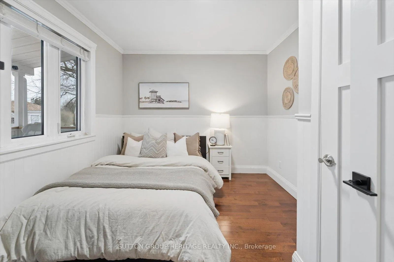 Photo 9 of 44 Queen Street, Clarington, Bowmanville — HOMEH