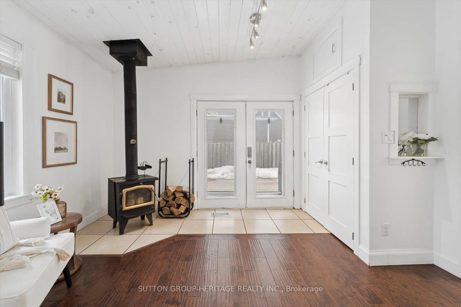 Photo 12 of 44 Queen Street, Clarington, Bowmanville — HOMEH