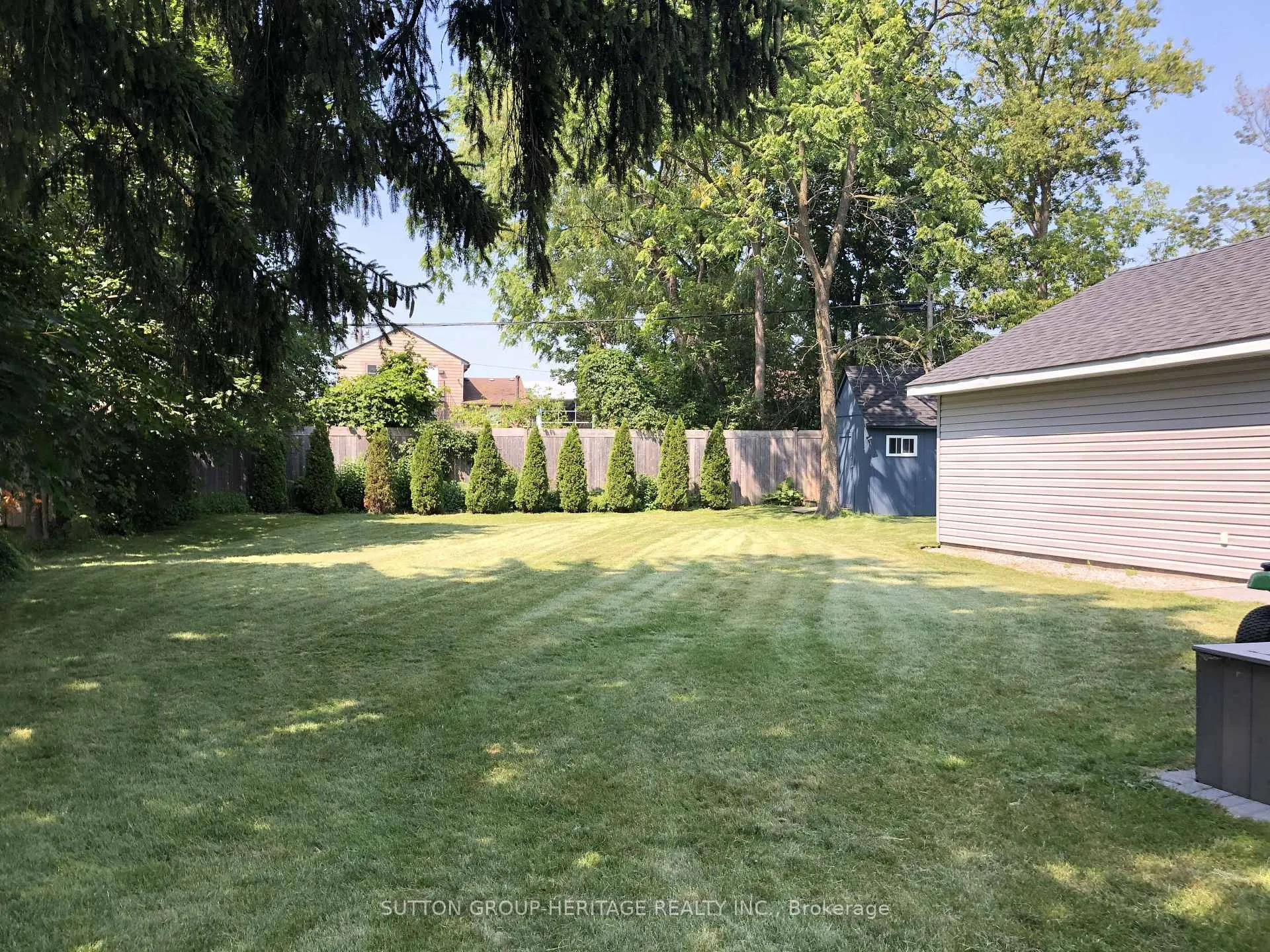 Photo 19 of 44 Queen Street, Clarington, Bowmanville — HOMEH