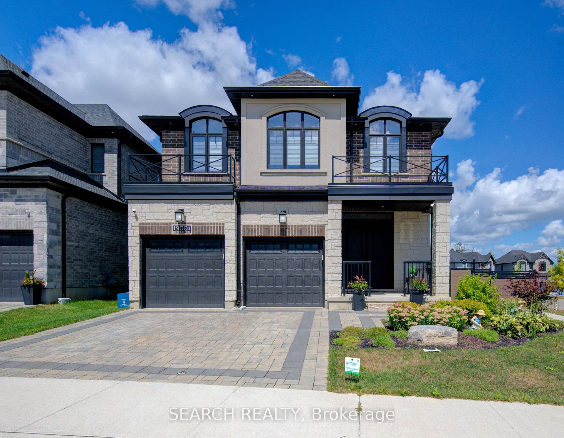 Photo 3 of 900 Pondcliffe Court, Kitchener — HOMEH